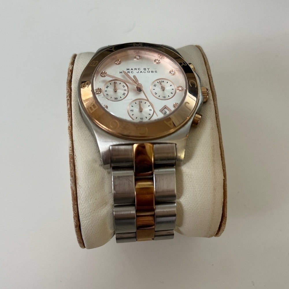 MARC by Marc Jacobs
Blade Two-Tone Watch, Stainless Steel/Rose Golden - Picture 3 of 7